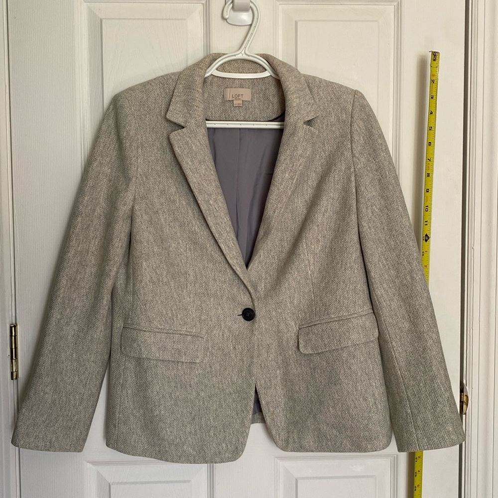 Loft herringbone gray blazer